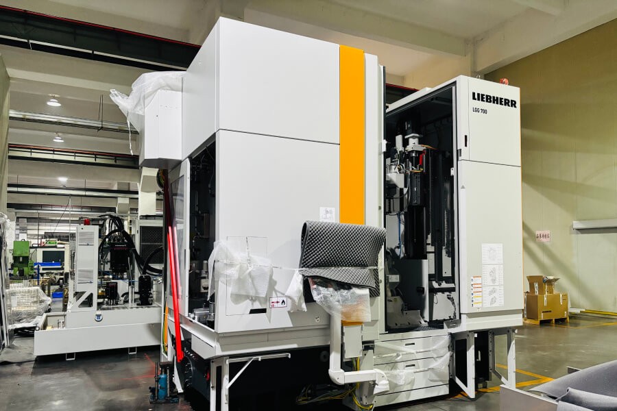 Why should you choose Transcyko for beveloid gearbox manufacturing?