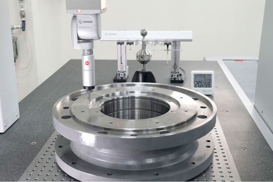 What are the main features of Transcyko ZS cyclo gearboxes for centrifuges?