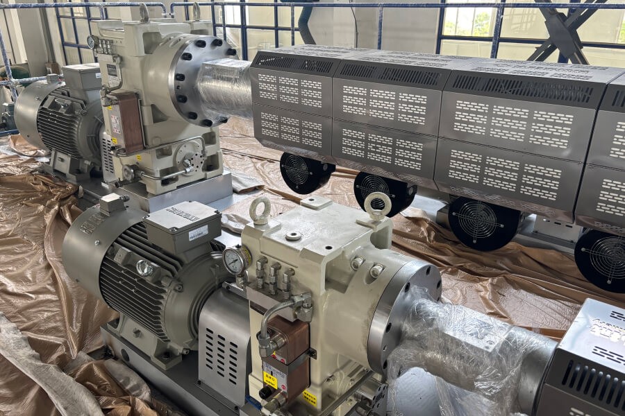 Our TEX-P2 &amp; TEX-P3 gearboxes are ideal for rubber mixing